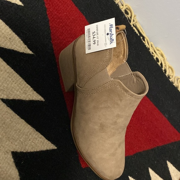NEW with tag, Dr.Scholls tan slip on booties , 2 1/4” heel 🥾 - Picture 2 of 8
